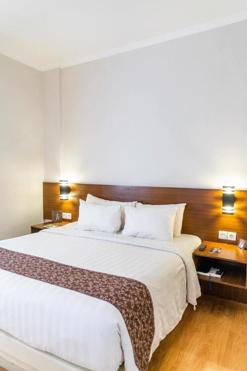 Hotel Tout bleu et Blanc.